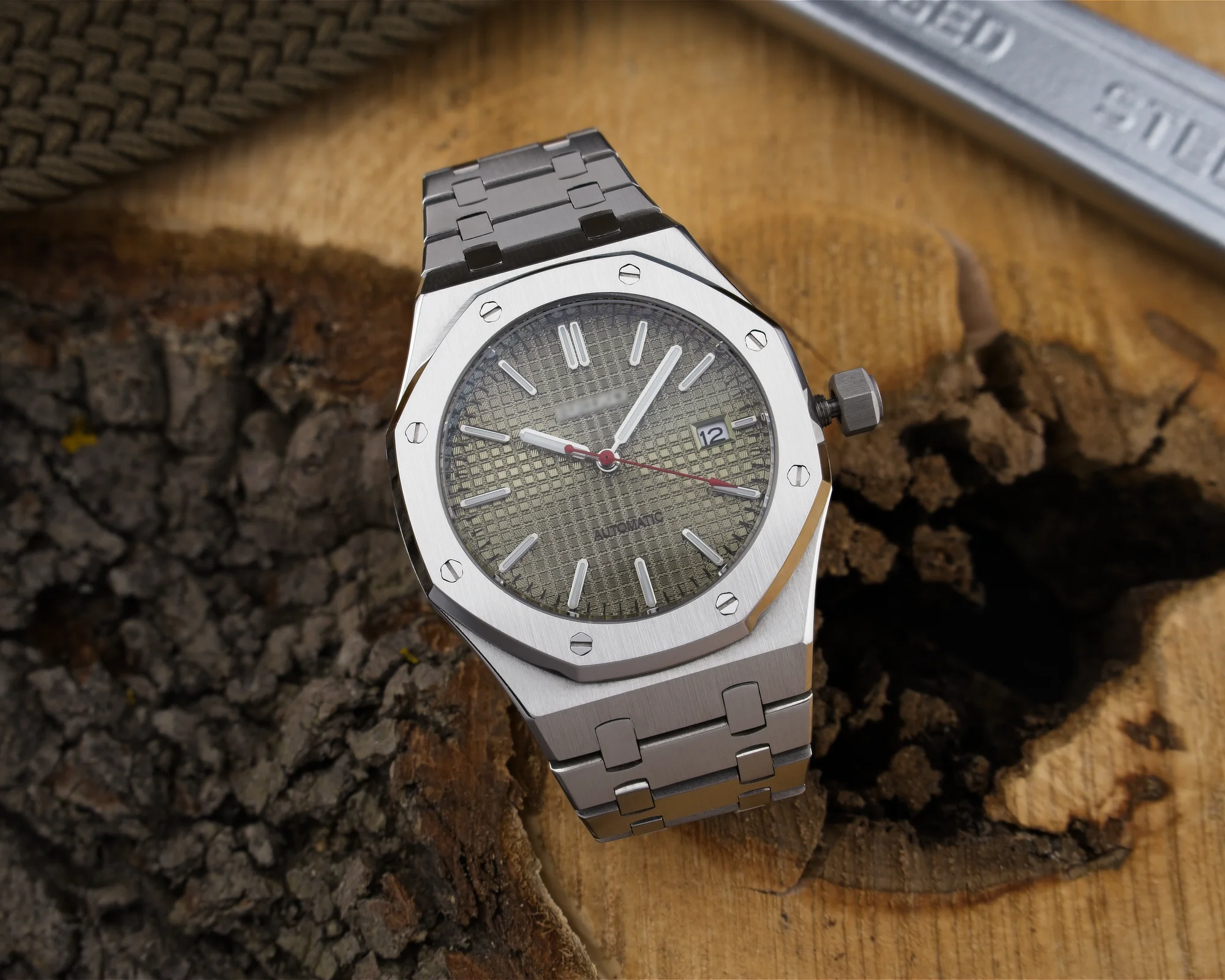 Octagonal Oak Silver Olive - obrazek 2