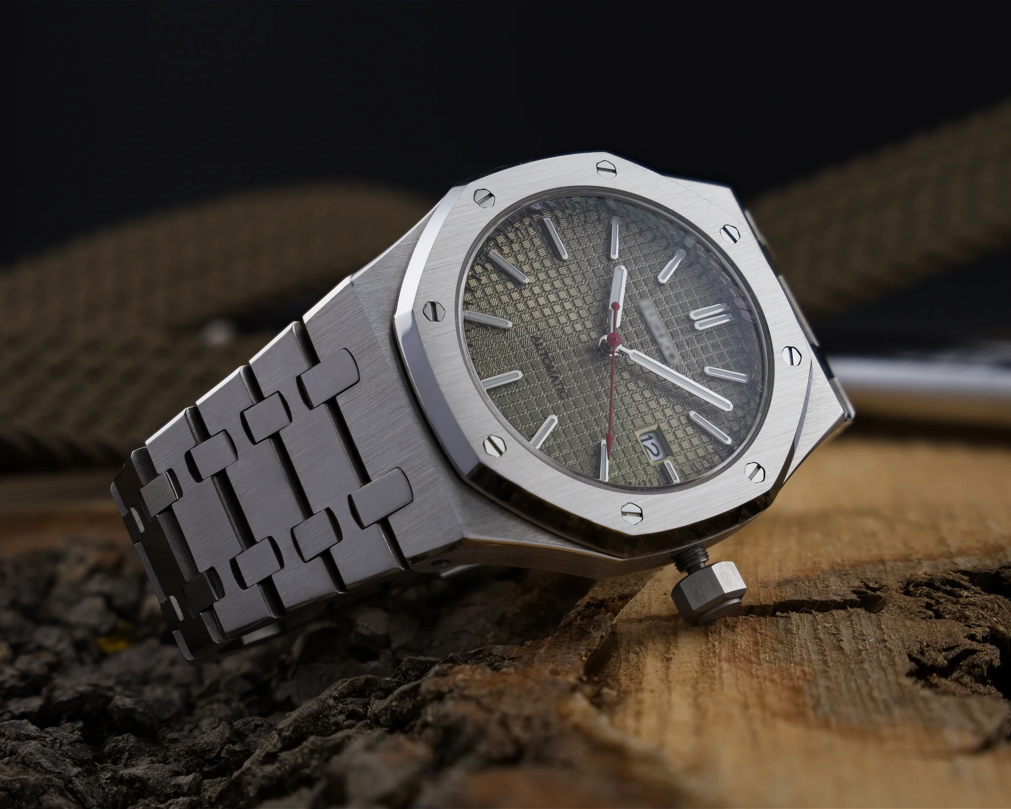 Octagonal Oak Silver Olive - obrazek 5